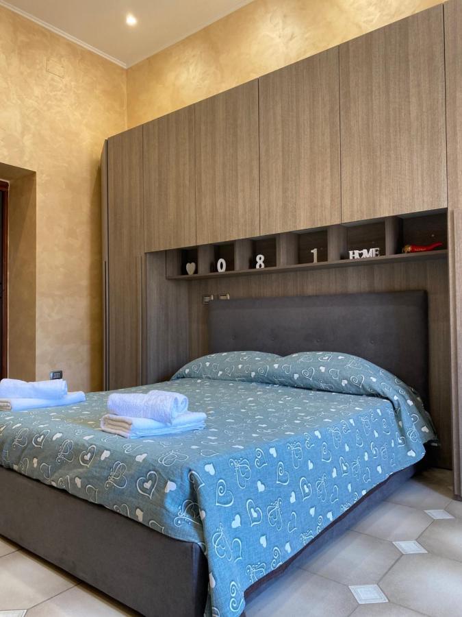 081 Stazione Centrale Home نابولي المظهر الخارجي الصورة