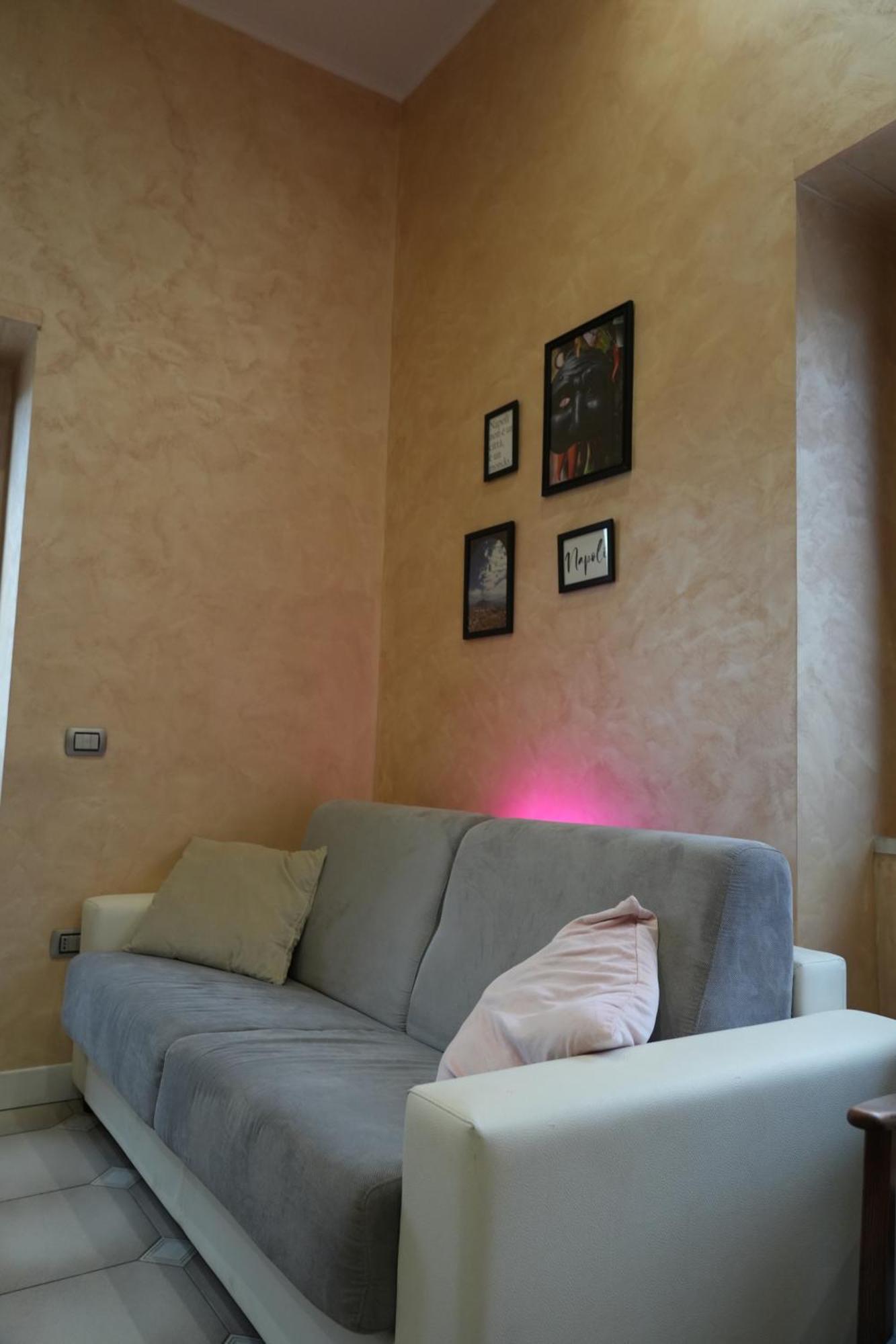 081 Stazione Centrale Home نابولي المظهر الخارجي الصورة